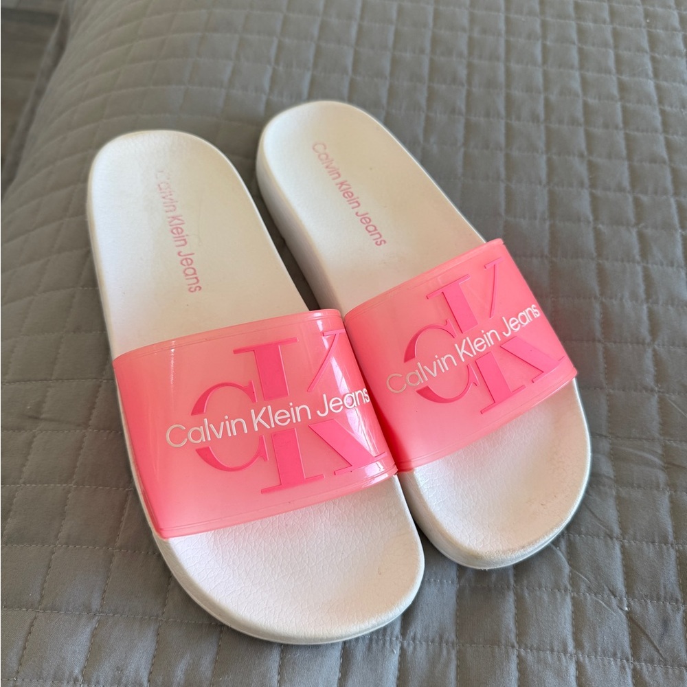 Calvin Klein Pink Slide Sandals,size 9-10 US